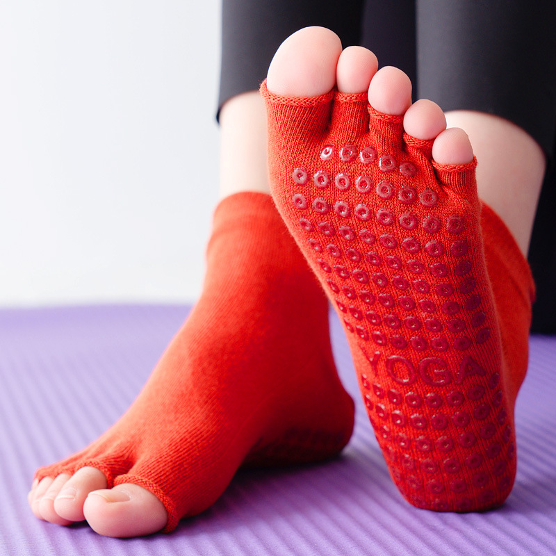 جوارب اليوغا نصف اصبع القدم ال - مراجعة Pilates Yoga Gym وسعره