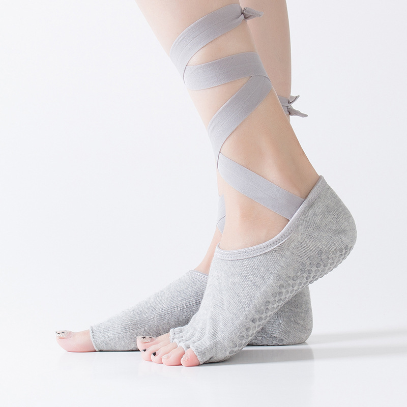 زوج واحد من جوارب اليوغا النسا - مراجعة Pilates Ankle Strap وسعره